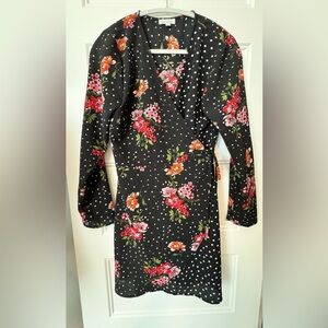 Soul Cake Black Floral Mini Wrap Dress 
Size Large